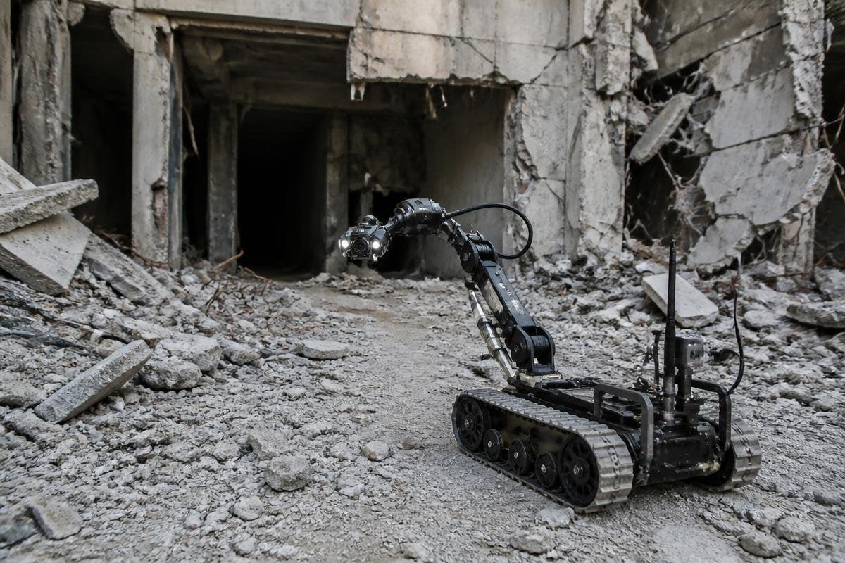 robots-travel-where-humans-cannot-by-changing-the-cost-of-risk-1200x800-v1.jpg